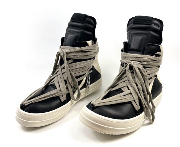 Hexa Geobasket Sneaker in Black/White