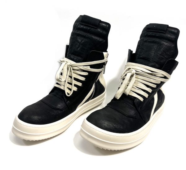 Grained Calfskin Geobasket in Black/White