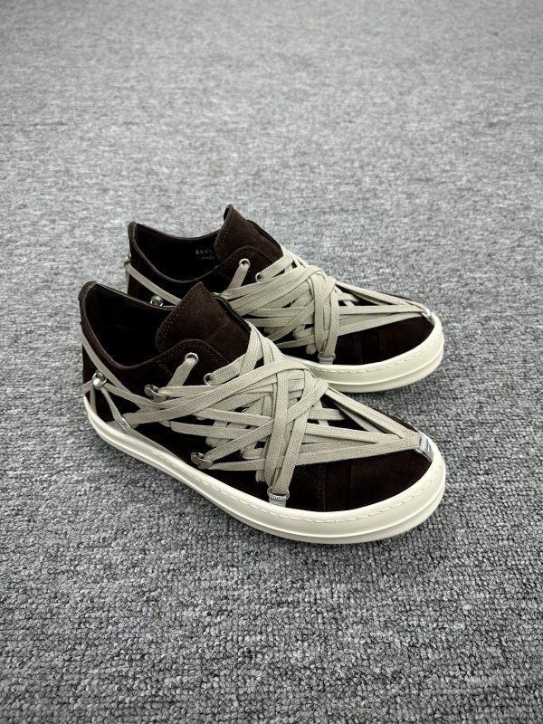 Megalace suede sneakers Mahogany / Milk